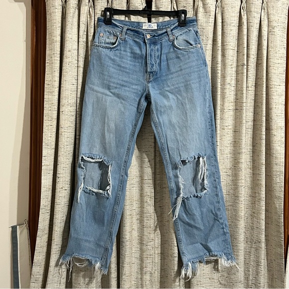 Free People Denim - We The Free - Free People Maggie Ripped Crop Straight Jeans - 26